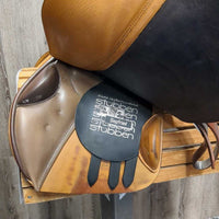 18" XW *6" Stubben Siegfried Close Contact Saddle, Stubben Leathers, Coronet Irons, Blue Stubben Cover, Small Front & Back Blocks, Wool Flocking, Flaps: 14.5"L x 13.75"W Serial #: U 188529 29
