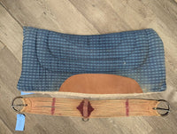 Western Saddle, 2 Hobble Straps & Nylon Billets, Cinch, Saddle Pad, Silver Conchos
