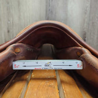 18" MW *5.5" Childeric M CC Saddle, 2 Billet Guards, Tan Childeric Cover, Med Front & Back Blocks, Foam Panels, Flaps: 14"L x 13.5"W 3-1/2 M 18 506 2000 AO
