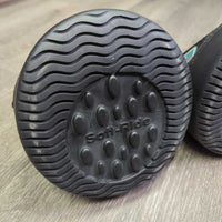 2 Therapy Hoof Boots, Blue Insoles, tags, loops *new *TO BE USED in PAIRS ONLY
