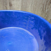 Plastic Feed Pan *vgc/gc, mnr dirt, hair, residue, scuffs, sticker
