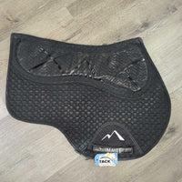 Non Slip Jumper Quilt Pad *fair, clean, v. faded, holey edges, hair, mnr pill, threads, unstitched, dry, crunchy
