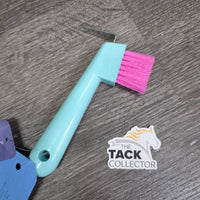 Thick Plastic Hoof Pick, Bristle Brush, tag *new
