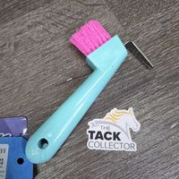 Thick Plastic Hoof Pick, Bristle Brush, tag *new

