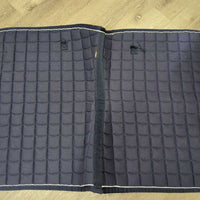 Thin Quilt Dressage Saddle Pad *gc, clean, v.hair, pills, snags, cut tabs
