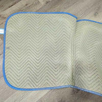 Thin Quilt Dressage Saddle Pad, *gc/vgc, clean & mnr dirty, hairy, stains, rubs
