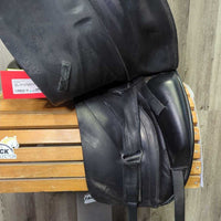 17.5" Adj *Set W - 6" NSC - Anika Dressage Saddle, Front & Rear Gusset Panels, XLg Front Blocks, Flaps: 15.5"L x 9.5"W Serial #: 2012 17.5 XW 80754
