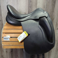 17" *adj *set XW *6" Erreplus Vittoria Dressage Monoflap Saddle, Grey Erreplus Cover, XLg External Front Blocks, Wool Flocking, Flaps: 17"L x 10.5"W Serial #: 17.1285275 BMAZ
