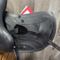 17" *adj *set XW *6" Erreplus Vittoria Dressage Monoflap Saddle, Grey Erreplus Cover, XLg External Front Blocks, Wool Flocking, Flaps: 17"L x 10.5"W Serial #: 17.1285275 BMAZ
