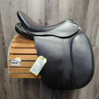 17.5" XXW *7.5" Duett Tango Dressage - Trail Saddle, Light Cotton Duett Cover, Wool Flocking, Rear Gusset Panel, Hoop Tree, Front Velcro Block Covers, Flaps: 16"L x 14" W Serial #: 17.5 36
