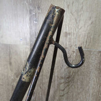 Hvy Stall Mount Wire Saddle Rack, hook *gc/fair, older, rust, scratches, peeled & chipped painted
