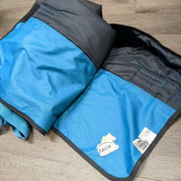 200g Med Winter Blanket, x2 legs *like new, clean, wpf mnr scrapes, scratches, scuffs & stains
