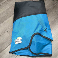 200g Med Winter Blanket, x2 legs *like new, clean, wpf mnr scrapes, scratches, scuffs & stains
