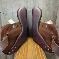 18" MW *5.5" Meyer Deep Seat Eventing Monoflap Saddle, Grey Meyer Saddle Cover, Large Front & Back Blocks, Foam Panels, Flaps: 13.5"W x 13"L Serial #:842003374 A 17.5 AO
