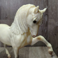 Vintage "Legionario III" White Stallion # 68 *gc, scuffs, stains, rubs
