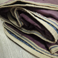 200g Disc Front Quilt Stable Blanket, detach neck, belly straps, tail *vgc, clean, smell, snags, tears, hair, threads
