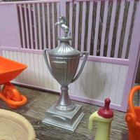 Plastic Stall, 4 Fences, Assorted Stable Equipment
