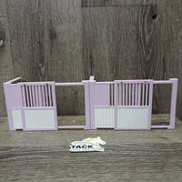 Plastic Stall, 4 Fences, Assorted Stable Equipment
