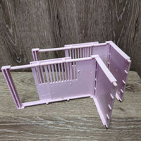 Plastic Stall, 4 Fences, Assorted Stable Equipment
