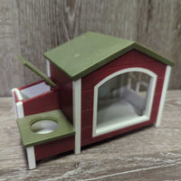 Plastic Dog House, 5 Assorted Dogs, water Dish
