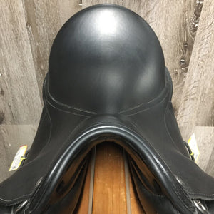 17.5 MW *5 Sankey XTSS Template Dressage Saddle, Black Sankey Cover, Large Front Blocks, Front & Back Gusset Panels, Wool Flocked, Flaps: 15.75"L x 12"W Serial # 18 T XTSS 019415