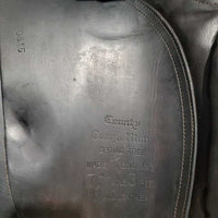 17" MW *5.25" County Saddlery Dressage, Front Pencil Block, Wool Flocked, Flaps: 16"L x 11"W Serial #: 86030815 No 3 Fit
