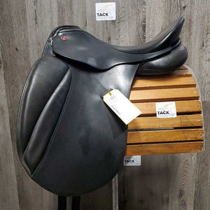17.5 MW *5.25 Kieffer Malmo Dressage Saddle, 2 Billet Guards, Navy Cotton Passier Cover, Wool Flocked, Rear Gusset Panel, Lg Front Blocks, Flaps: 17.5"L x 12.5"W Serial #: 0803039 5 1