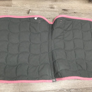 Quilted Dressage Saddle Pad *gc, cut tabs, mnr snags, hair, stains, rubs, pilling