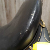 16 MW *5.25 Handmade Outback Aussie Saddle, Horn *NO Overgirth, Synthetic Flocking, Flaps: 19"L x 13"W
