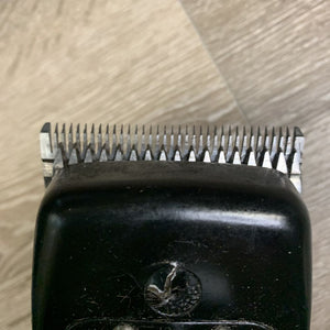 Body Clippers, tray, Blades: 4 top, 3 bottom *vgc, SOUND GREAT/WORK, hairy, cracked oil hole, No Box