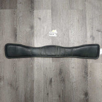 Soft Comfort Leather Dressage Girth *vgc, mnr dirt, hair in seams, faded, crinkles
