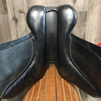 18 MW *5 Albion Legend K2 Dressage Saddle, Red Albion Fleece Cover, Black Leather Cantle Cover, Wool Flocking, Front & Rear Gusset Panels, Lg Front Blocks, Flaps: 16.75"L x 12.5"W Serial #: 315 18 68981