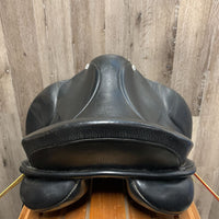 17.5 MW *5.25" Barnsby Special Crown Dressage Saddle, Navy Coon Schleese Cover, Lg Front Blocks, Wool Flocking, Rear Gusset Panels, Flaps:17"L x 11.5"W Serial #: S8333 *00