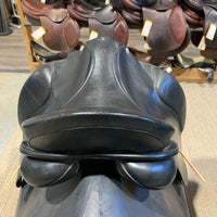 17.5 MW *5.25" Barnsby Special Crown Dressage Saddle, Navy Coon Schleese Cover, Lg Front Blocks, Wool Flocking, Rear Gusset Panels, Flaps:17"L x 11.5"W Serial #: S8333 *00
