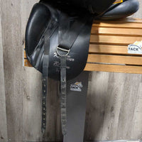 17.5 MW *5.25" Kentaur Elektra Dressage Saddle, Navy Fleece Kentaur Cover, Wool Flocking, Rear Gusset Panels, Xlg Front Blocks, Flaps: 17.75"L x 13"W Serial #: 4409 077
