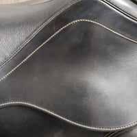17.5 MW *5.25" Kentaur Elektra Dressage Saddle, Navy Fleece Kentaur Cover, Wool Flocking, Rear Gusset Panels, Xlg Front Blocks, Flaps: 17.75"L x 13"W Serial #: 4409 077